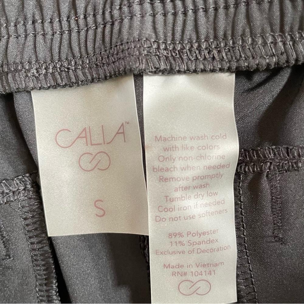 NWT Calia Journey Mid Rise 8“ Black Elastic Waist Workout Shorts with Pockets - Picture 8 of 9